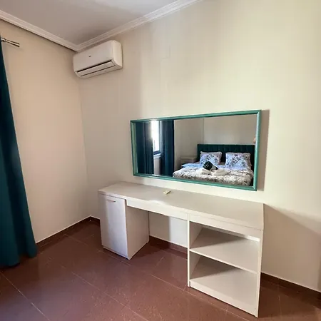 Appartement The Sunset New Bazaar Parking Available *